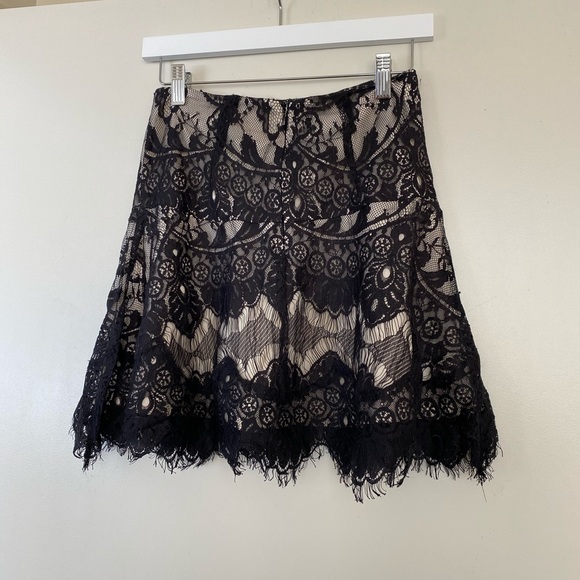 BB Dakota Theadora Scallop Lace Skirt - Picture 7 of 8